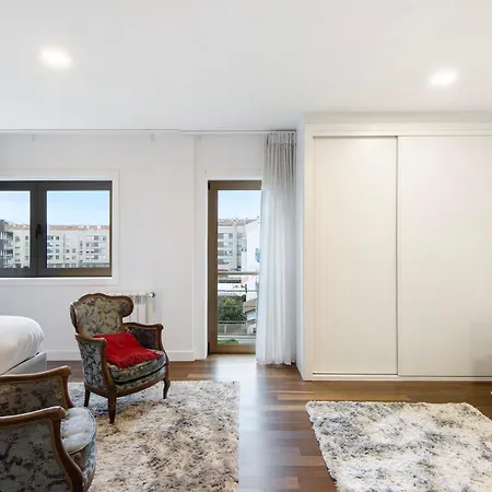 Apartment Glicinias *